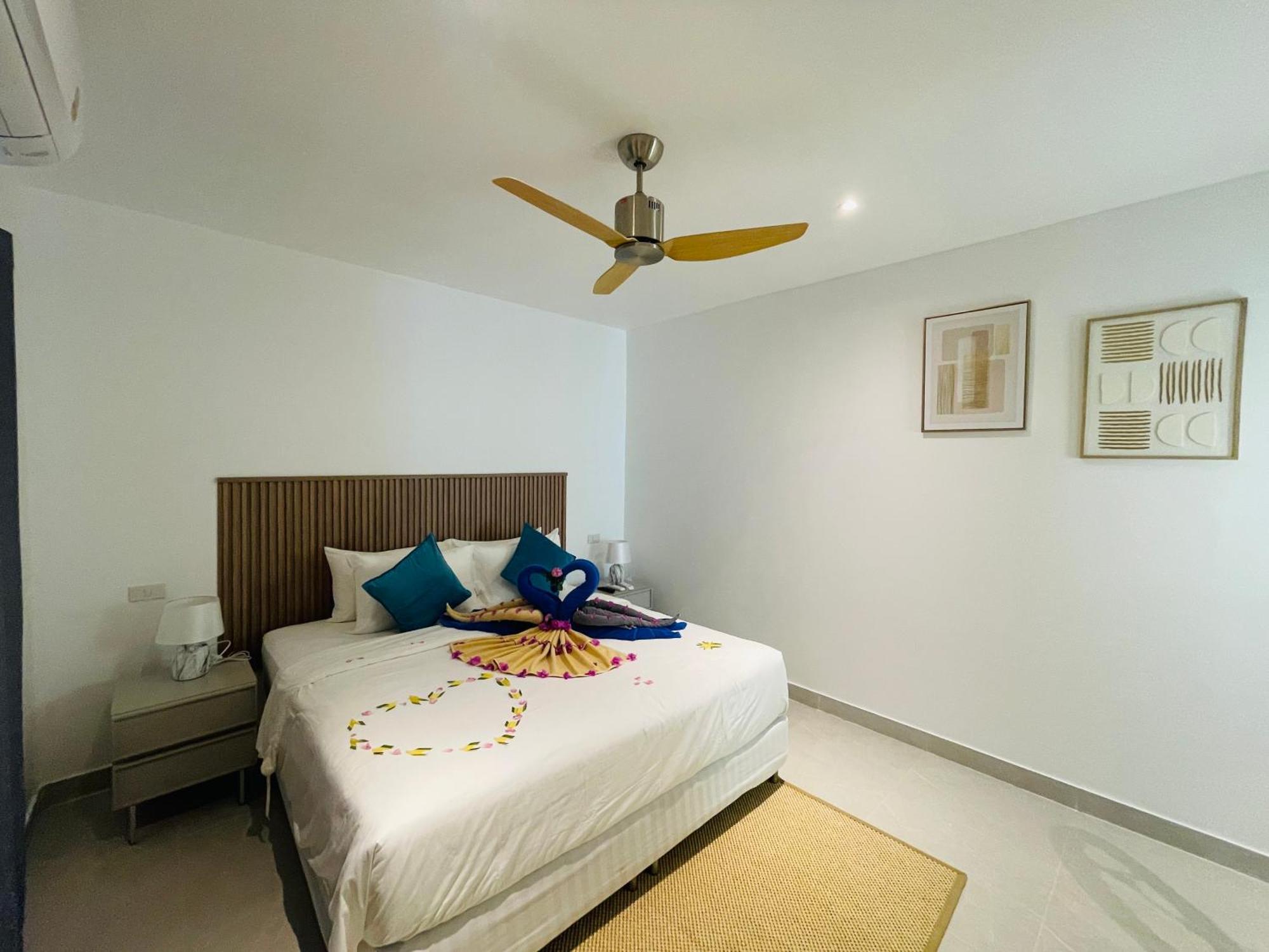 Baan Saint-Tropez Seaview Villas Kata Beach Eksteriør bilde