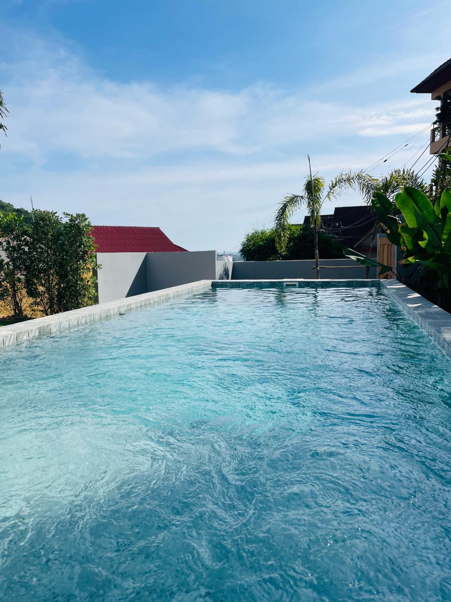 Baan Saint-Tropez Seaview Villas Kata Beach Eksteriør bilde