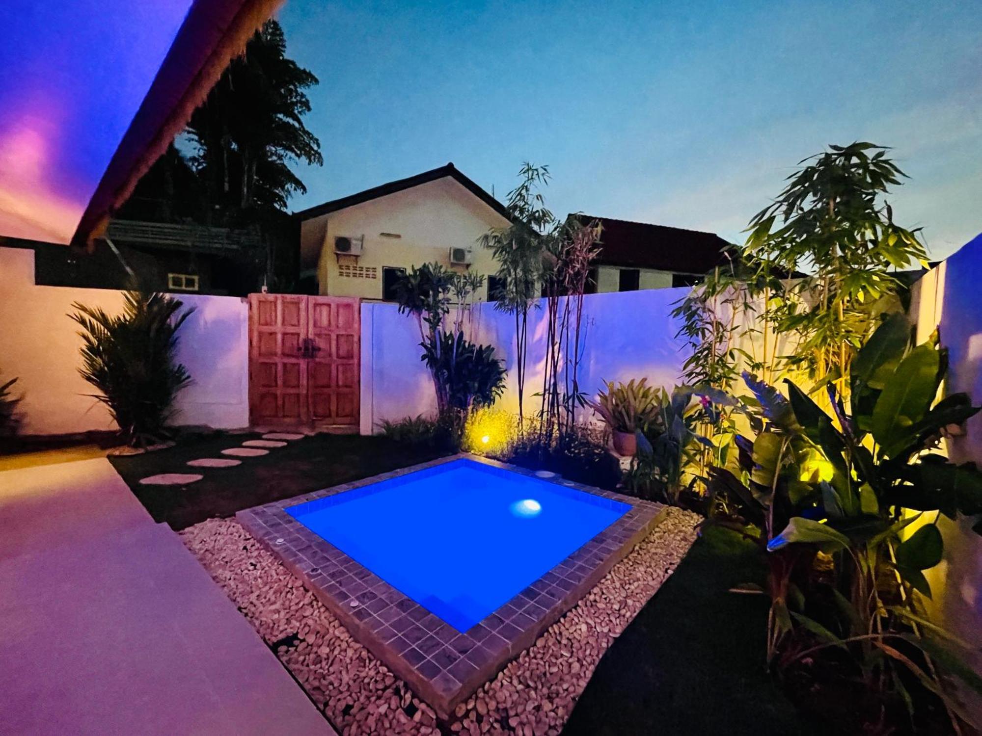 Baan Saint-Tropez Seaview Villas Kata Beach Eksteriør bilde