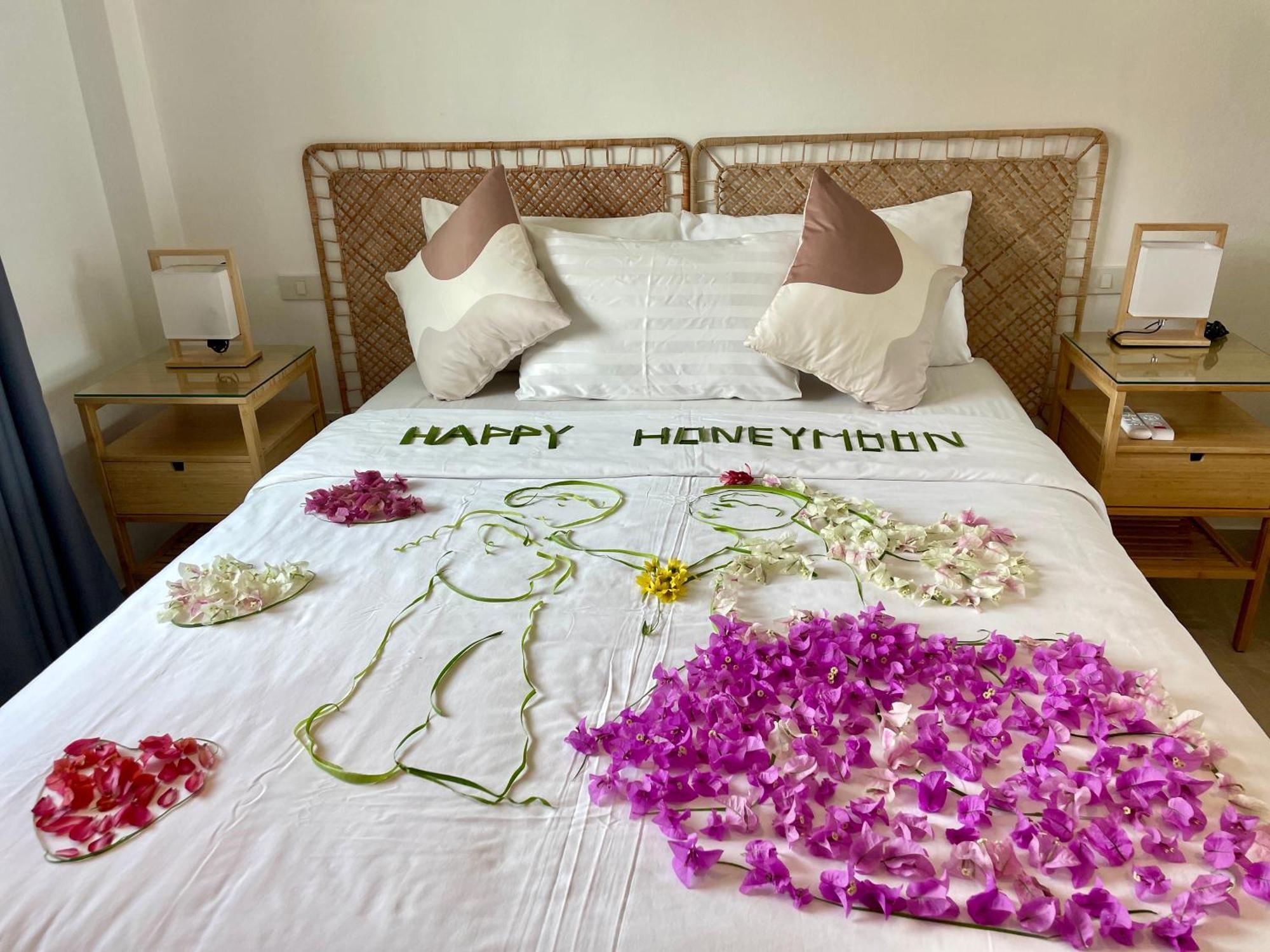 Baan Saint-Tropez Seaview Villas Kata Beach Eksteriør bilde